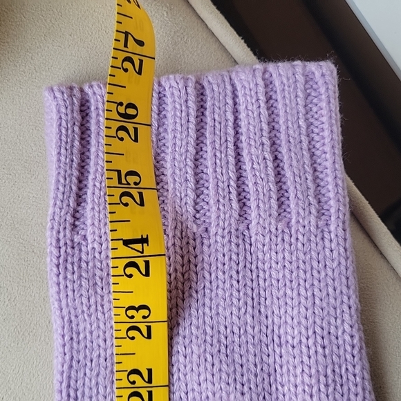 Lioness lilac colored cardigan with extra long sleeves - Picture 7 of 9